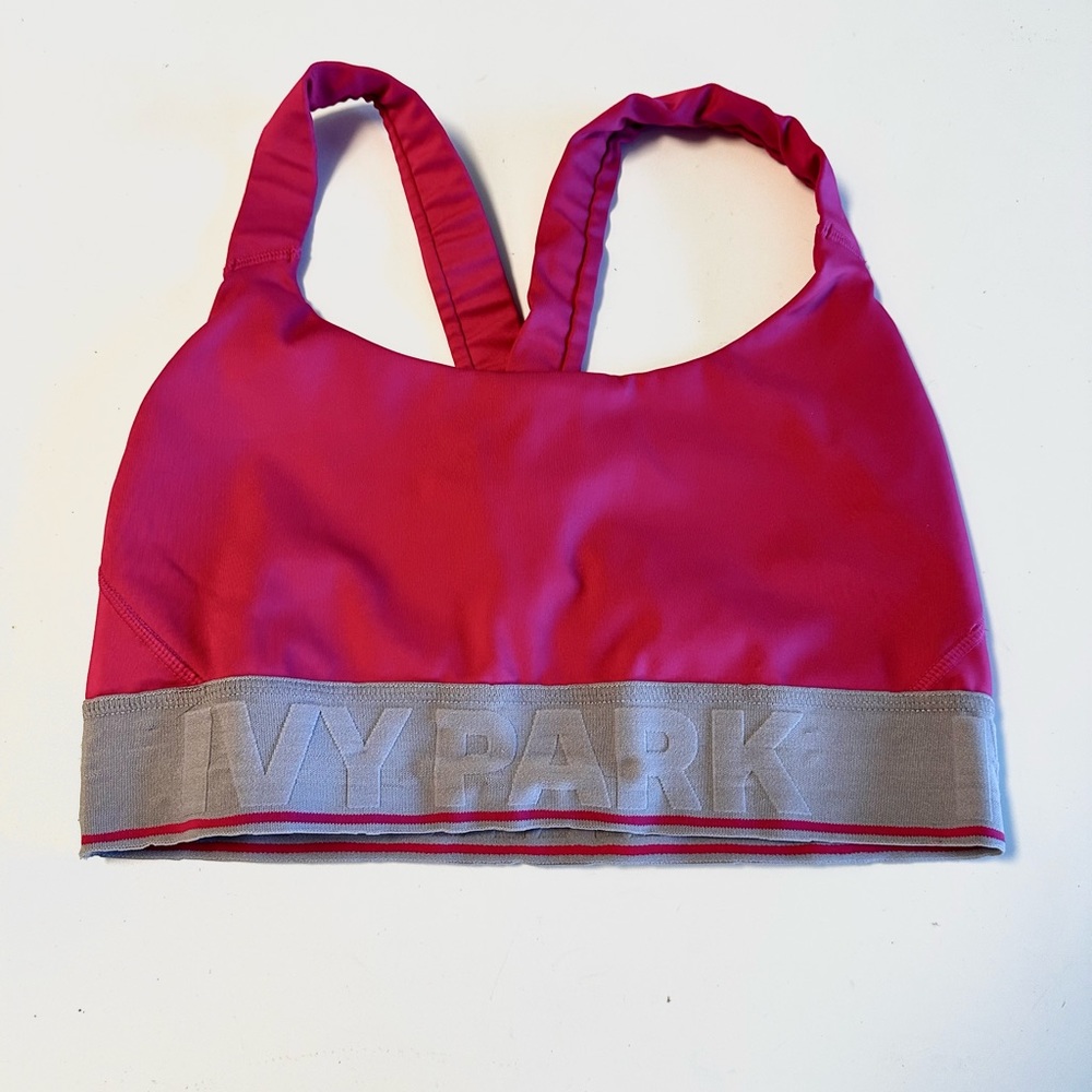 Ivy Park M pink sports bra medium